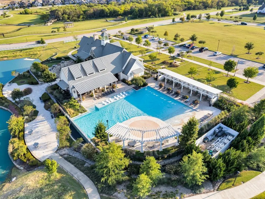 1913 Jumper Fields Drive