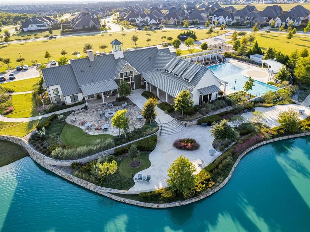1913 Jumper Fields Drive