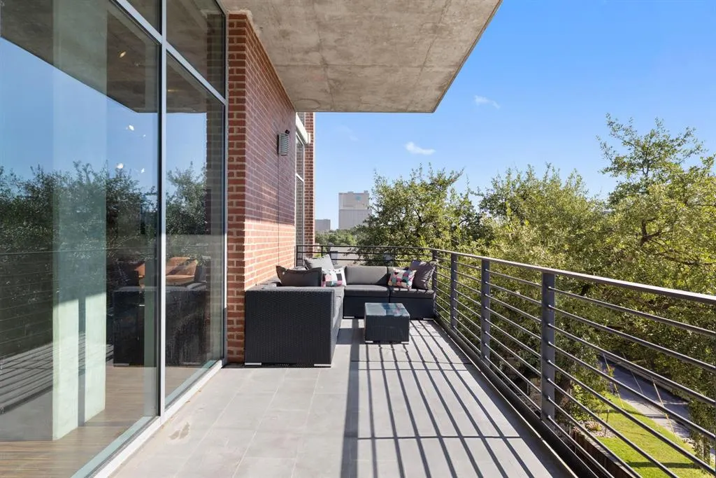 3030 Bryan Street, #308