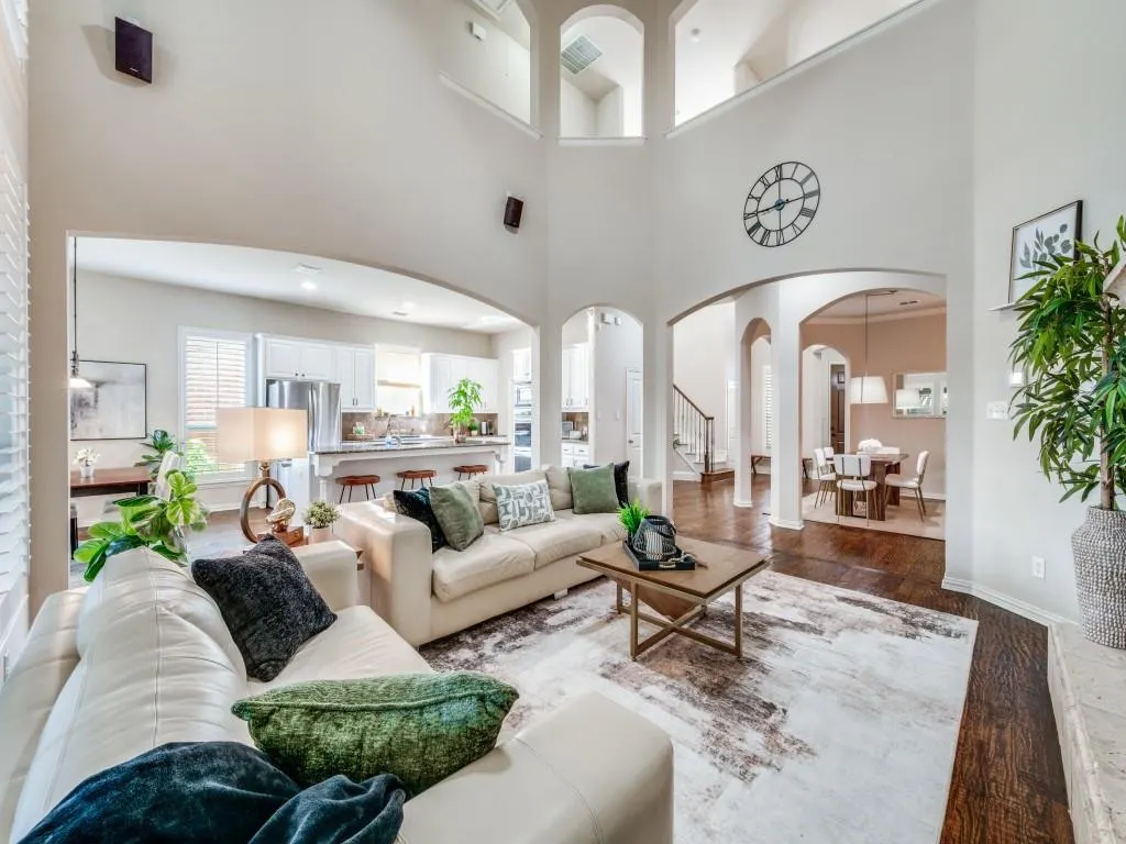 15630 Stonebridge Drive