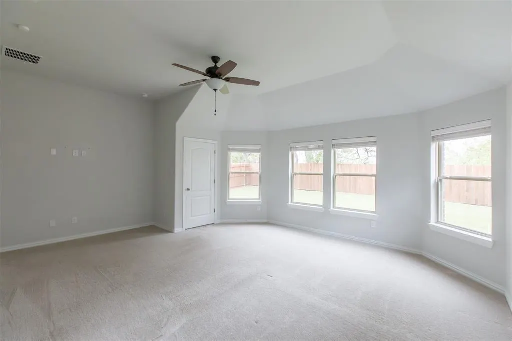 2811 Willow Lane