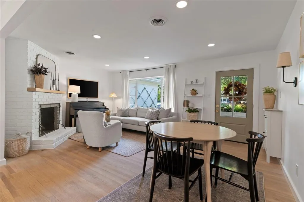 432 Rustic Circle