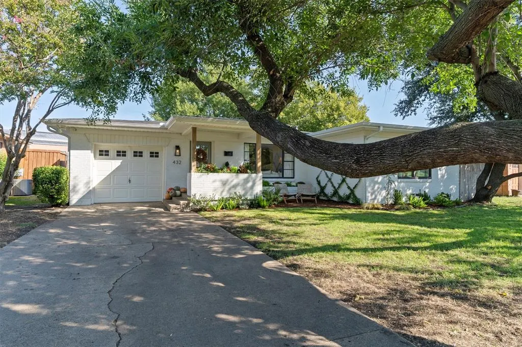 432 Rustic Circle