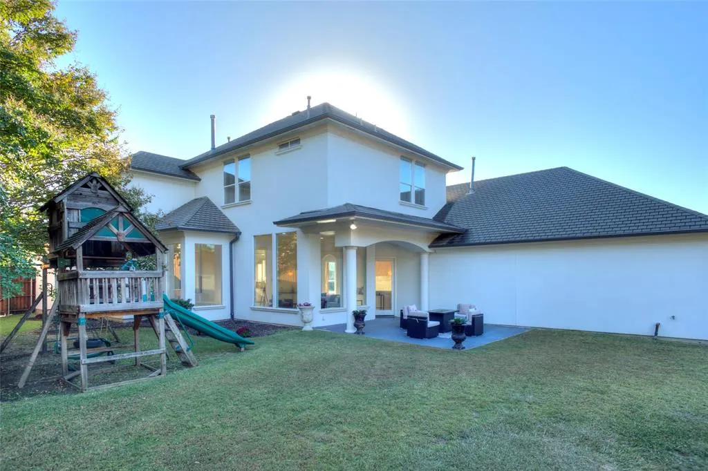 5404 Northshore Drive