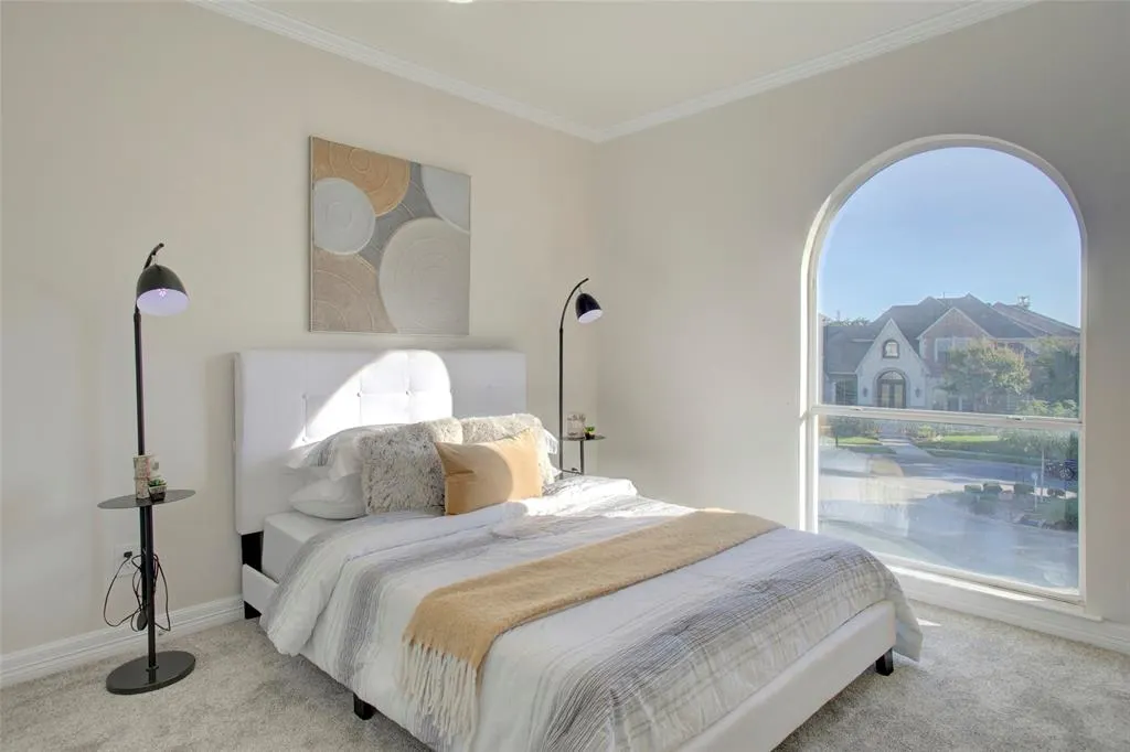 5404 Northshore Drive