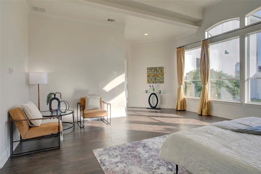 5404 Northshore Drive