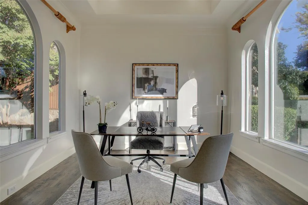 5404 Northshore Drive