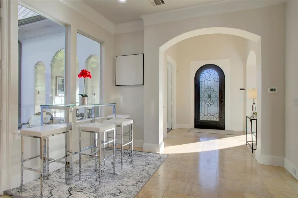 5404 Northshore Drive