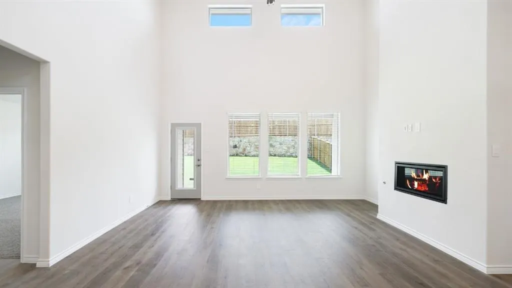 9212 Gossamer St.