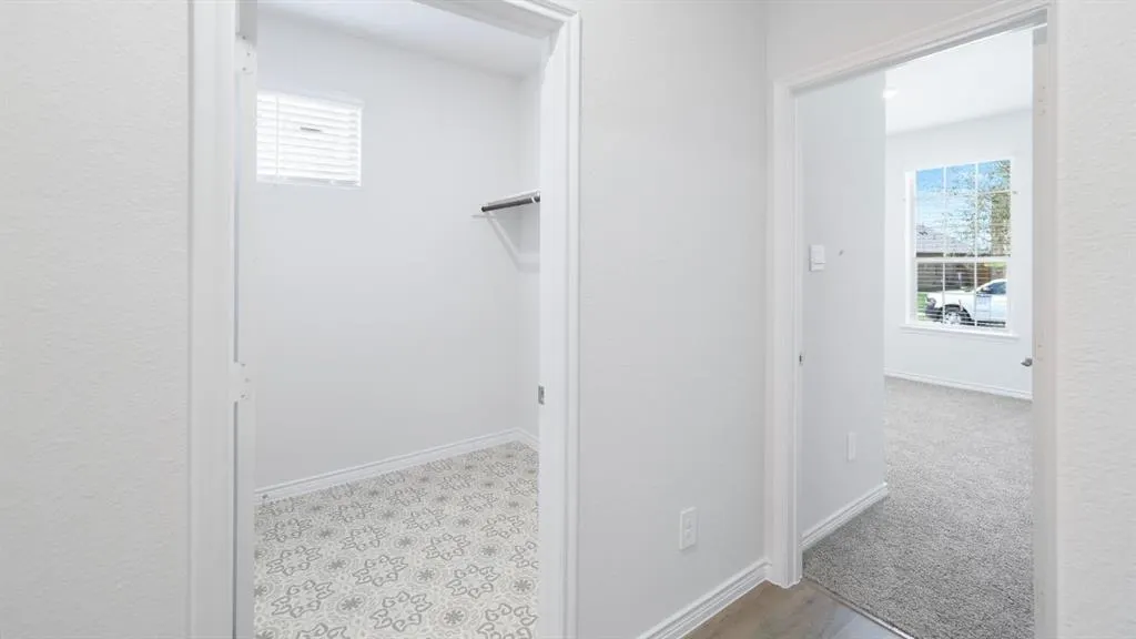 9212 Gossamer St.