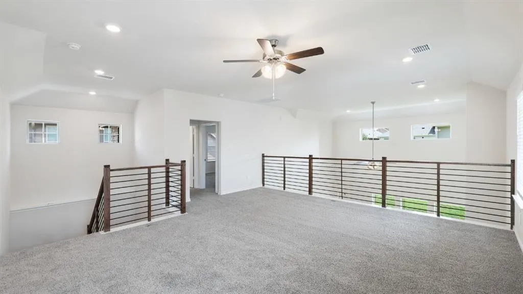 9212 Gossamer St.
