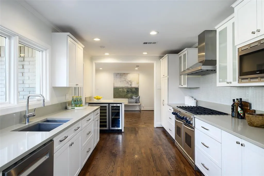 5839 Meadow Crest Drive