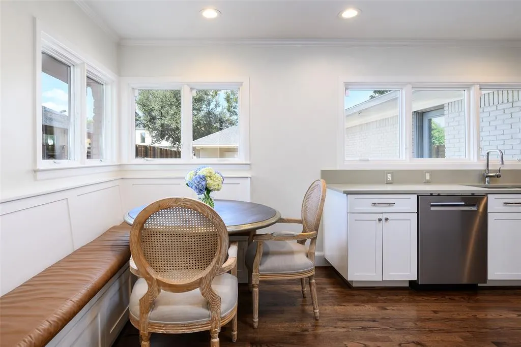5839 Meadow Crest Drive
