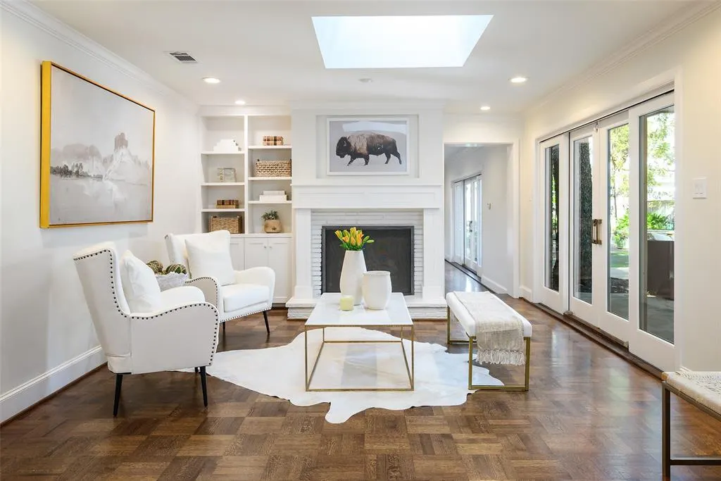 5839 Meadow Crest Drive