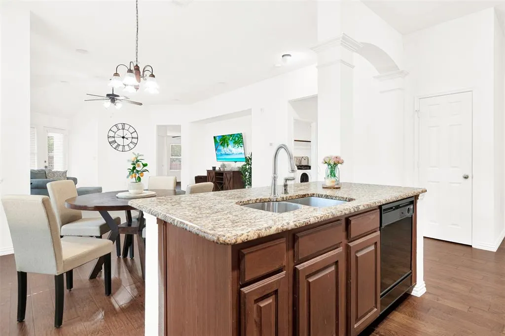 2701 Indian Oak Drive