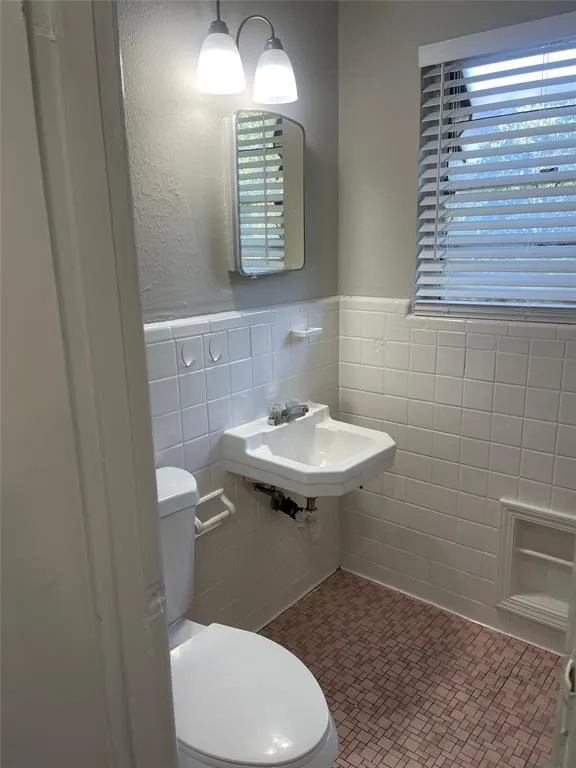 4815 Live Oak Street, #6