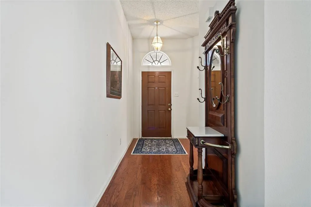 2213 Sky Harbor Drive
