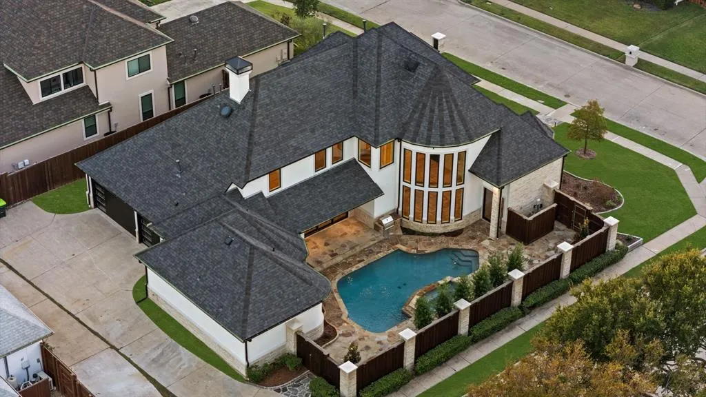 5948 KING WILLIAM Drive