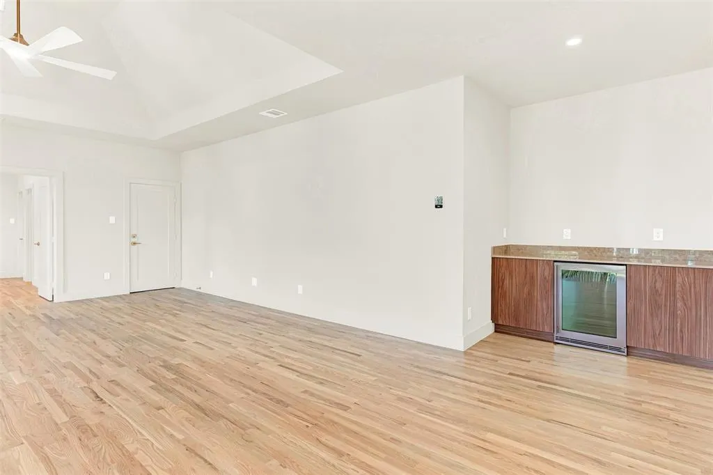 5948 KING WILLIAM Drive