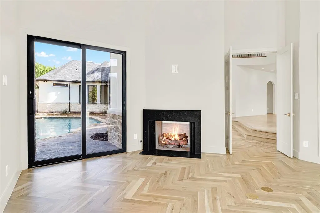 5948 KING WILLIAM Drive