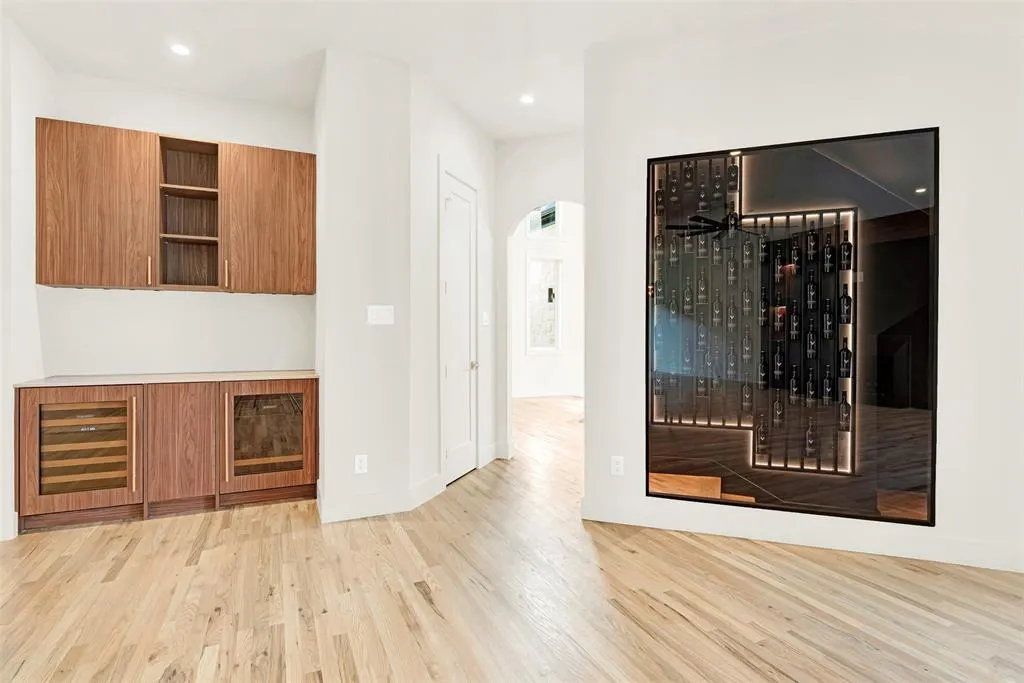 5948 KING WILLIAM Drive