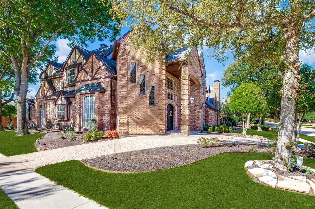 3400 Snidow Drive