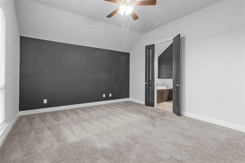 6320 Starr Drive