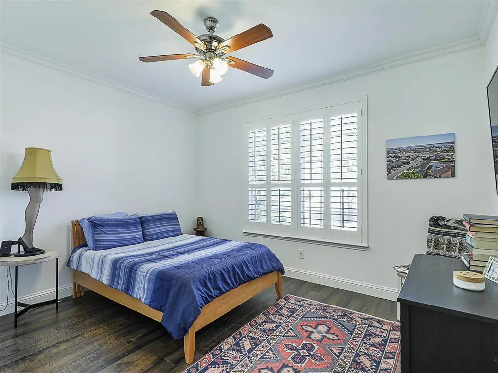 6073 Prairie Bend Lane