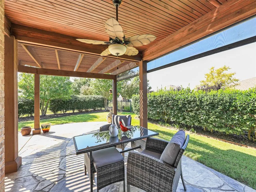 6073 Prairie Bend Lane