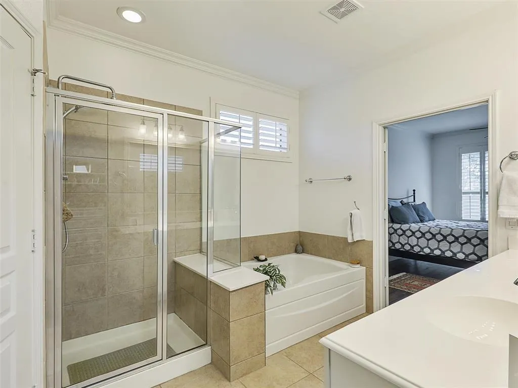 6073 Prairie Bend Lane