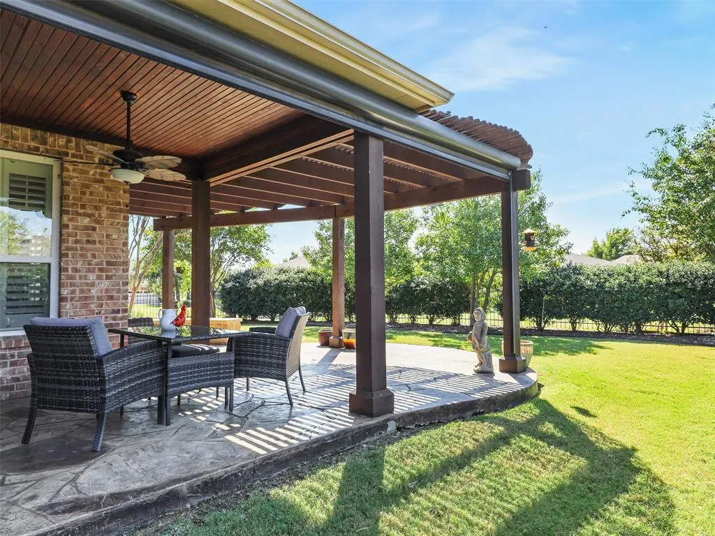 6073 Prairie Bend Lane