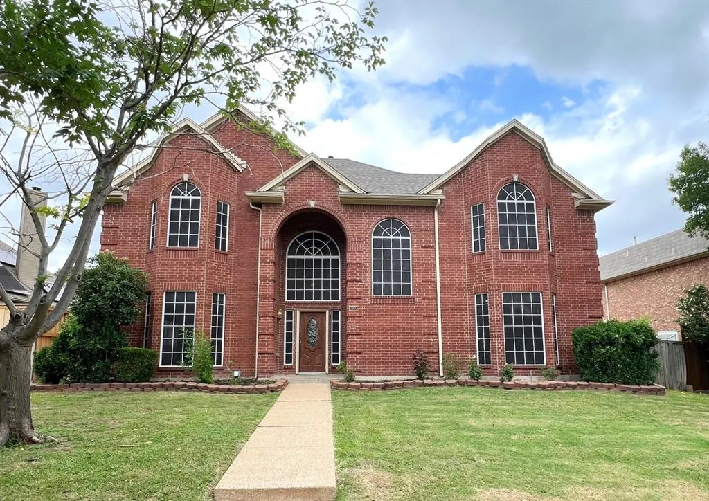705 Pine Lakes Drive