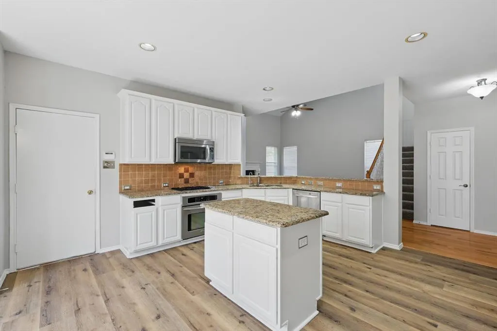 2713 Buck Hill Drive