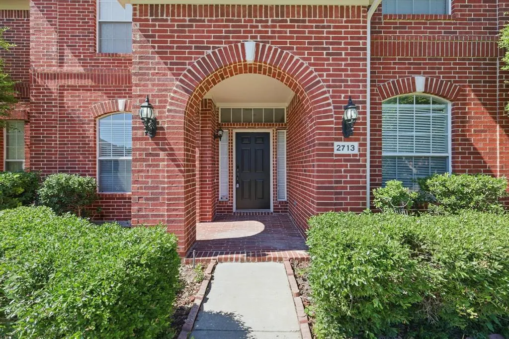2713 Buck Hill Drive