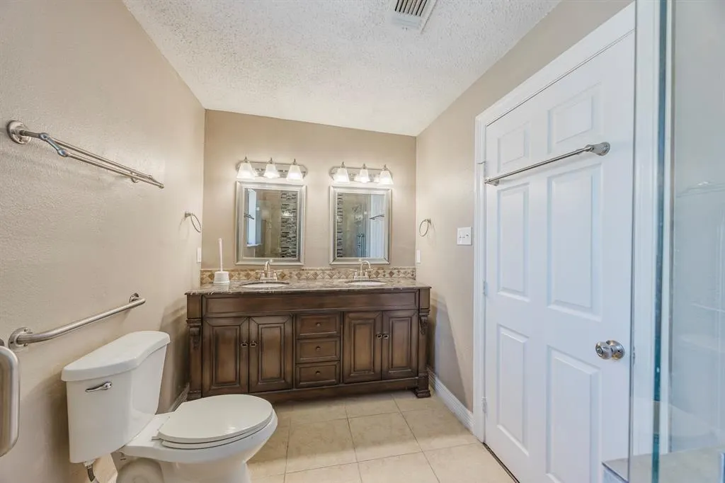 3255 Whitehall Drive