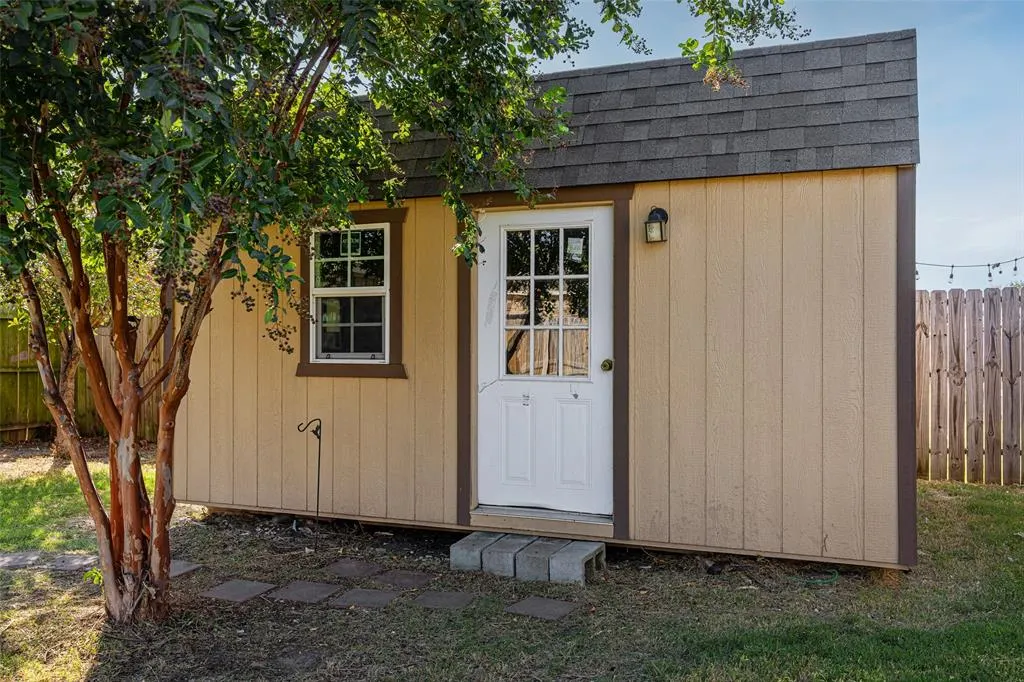 324 Meadow Ridge Drive