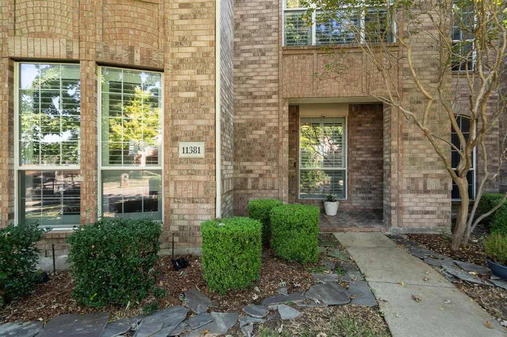 11381 Chaucer Drive