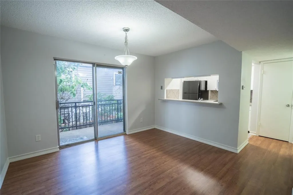 4020 Holland Avenue, #202