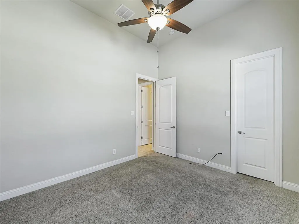 4901 Dolorosa Lane