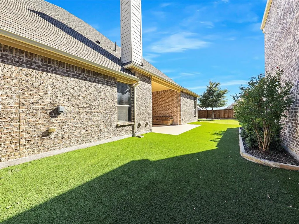4901 Dolorosa Lane