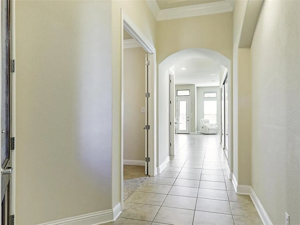 4901 Dolorosa Lane