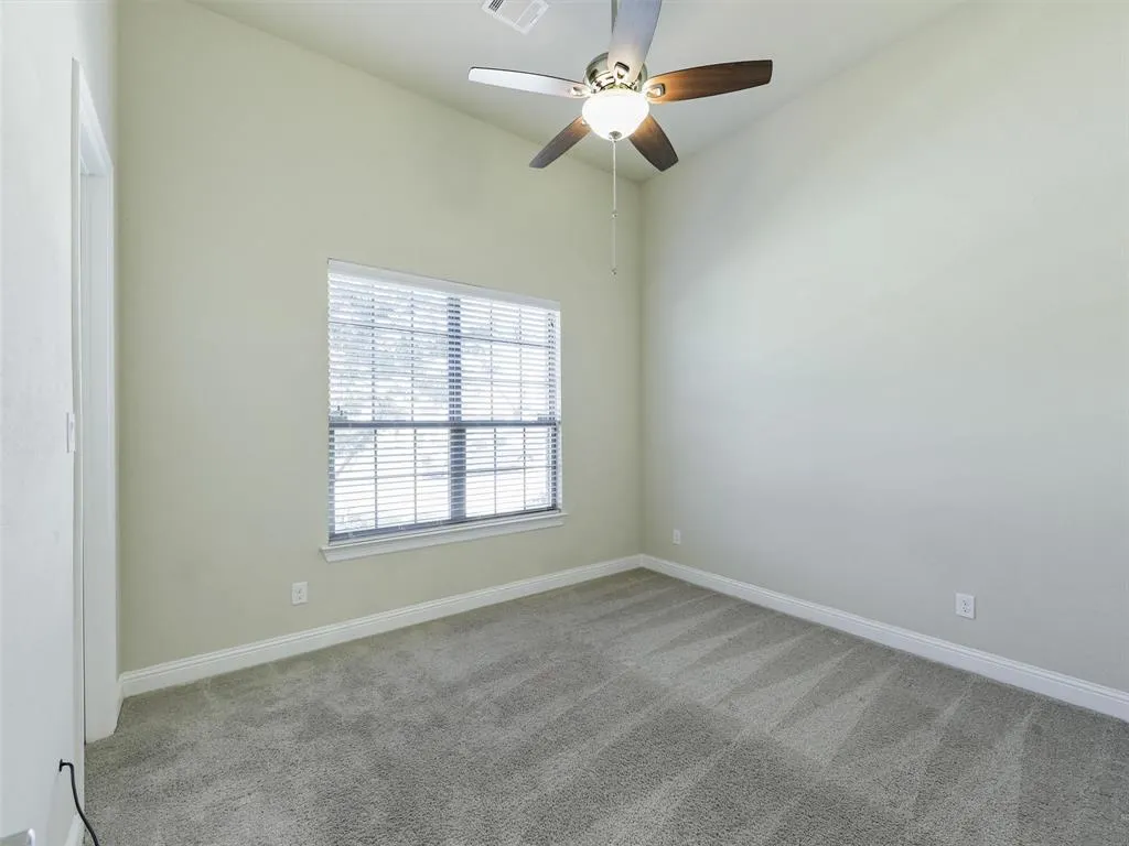 4901 Dolorosa Lane