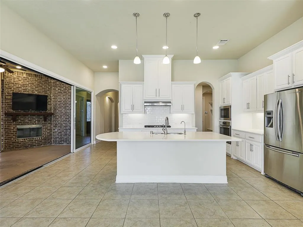 4901 Dolorosa Lane