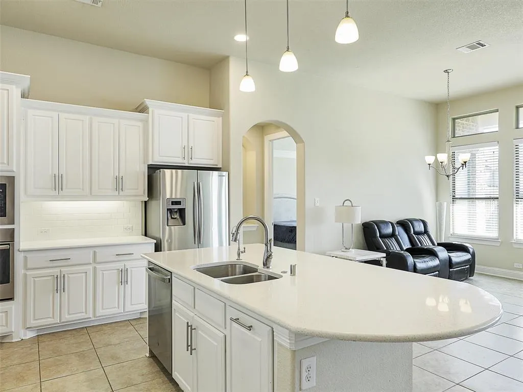 4901 Dolorosa Lane