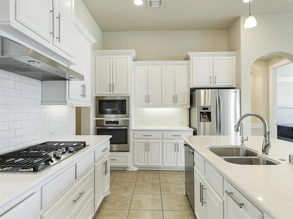 4901 Dolorosa Lane