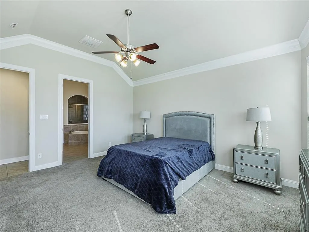 4901 Dolorosa Lane