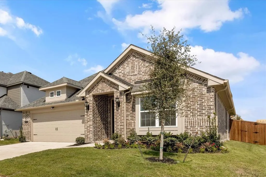 608 Amenduni Lane