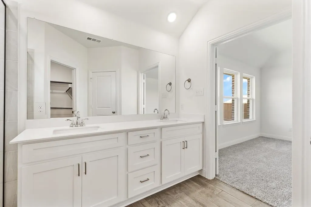 608 Amenduni Lane