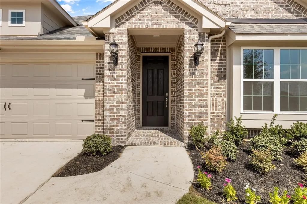 608 Amenduni Lane