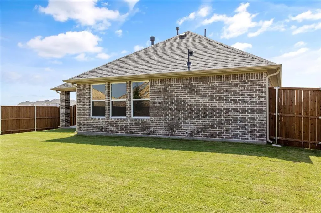 608 Amenduni Lane